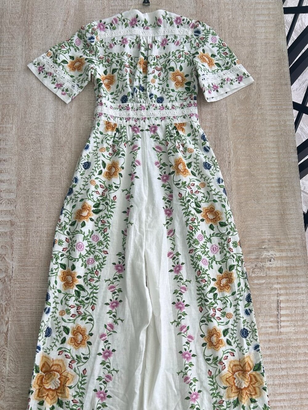 Farm Rio Folk Floral Linen Blend White Short-Sleeve Wide-Leg Jumpsuit Small NWT - Picture 10 of 16